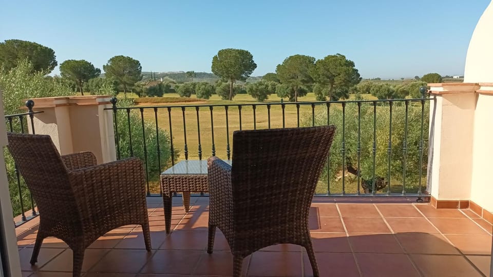 Natural landscape, View (from property/room), Balcony/Terrace