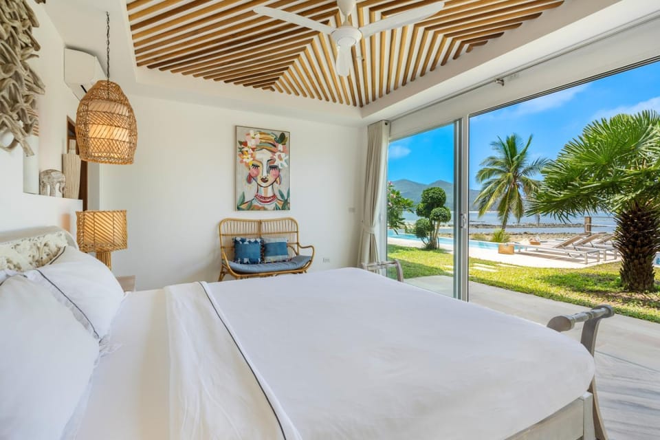 Bed, Garden, Photo of the whole room, Bedroom, Garden view