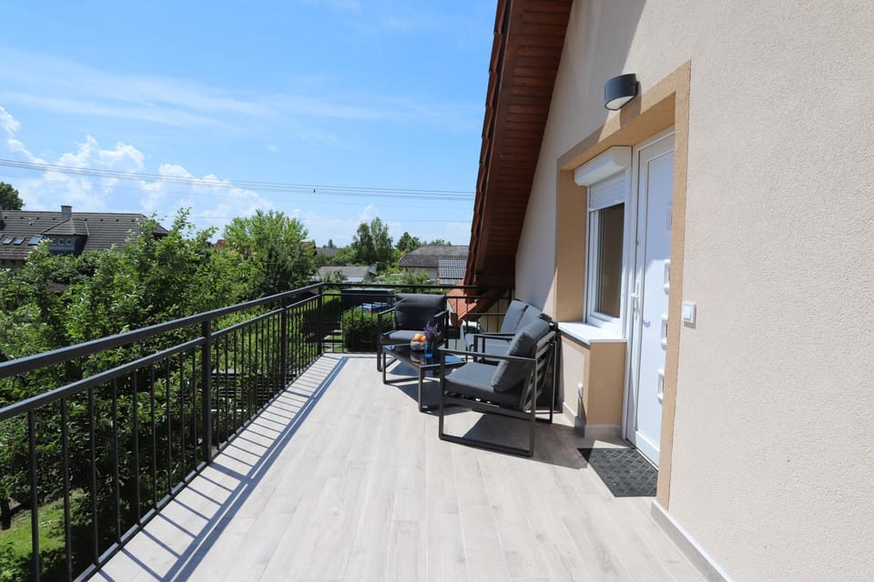 Golden Apartman Balatonlelle House in Hungary