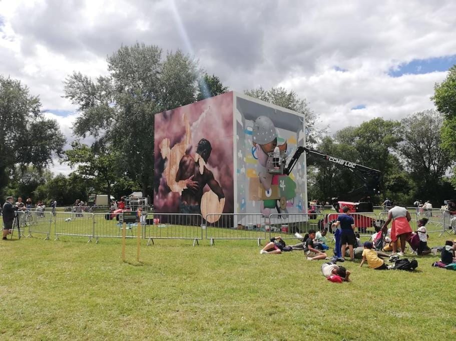 Maison, Cité Plantagenêt, 20 m de la parade des pilotes 24 h, 20 mn en tram du circuit House in Le Mans