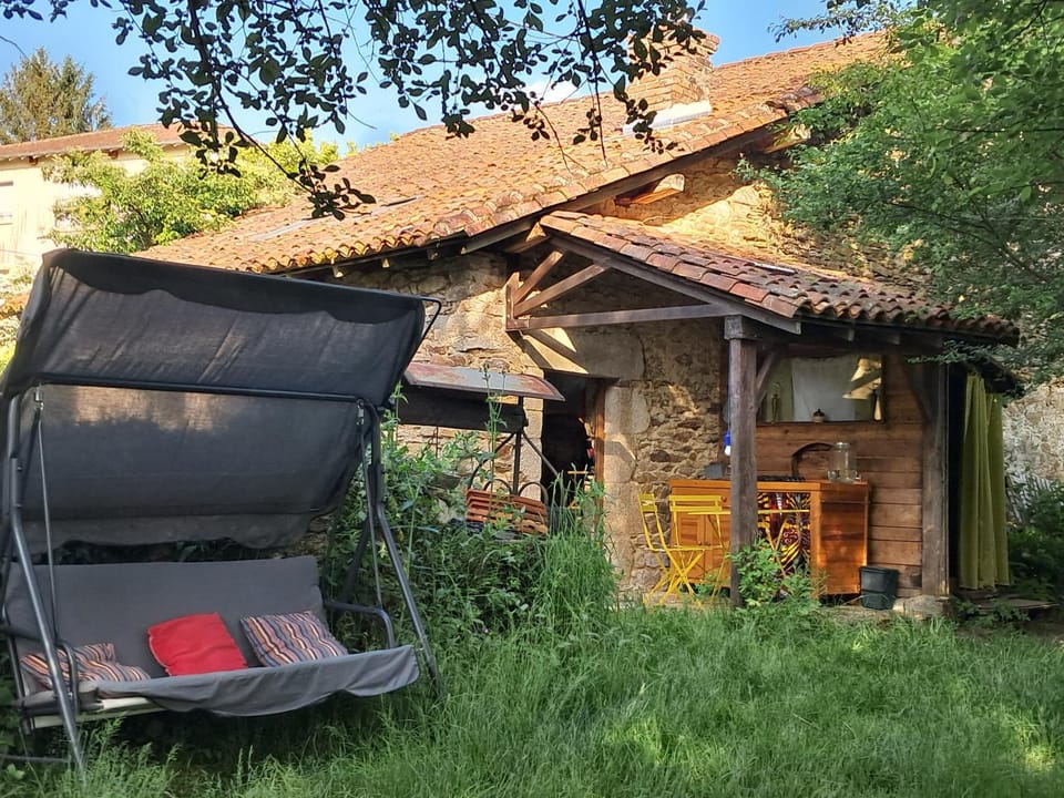 Chambre insolite Vacation rental in Nouvelle-Aquitaine