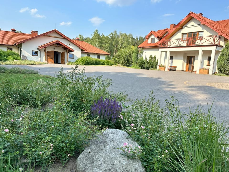 Property building, Natural landscape, Garden, Garden view