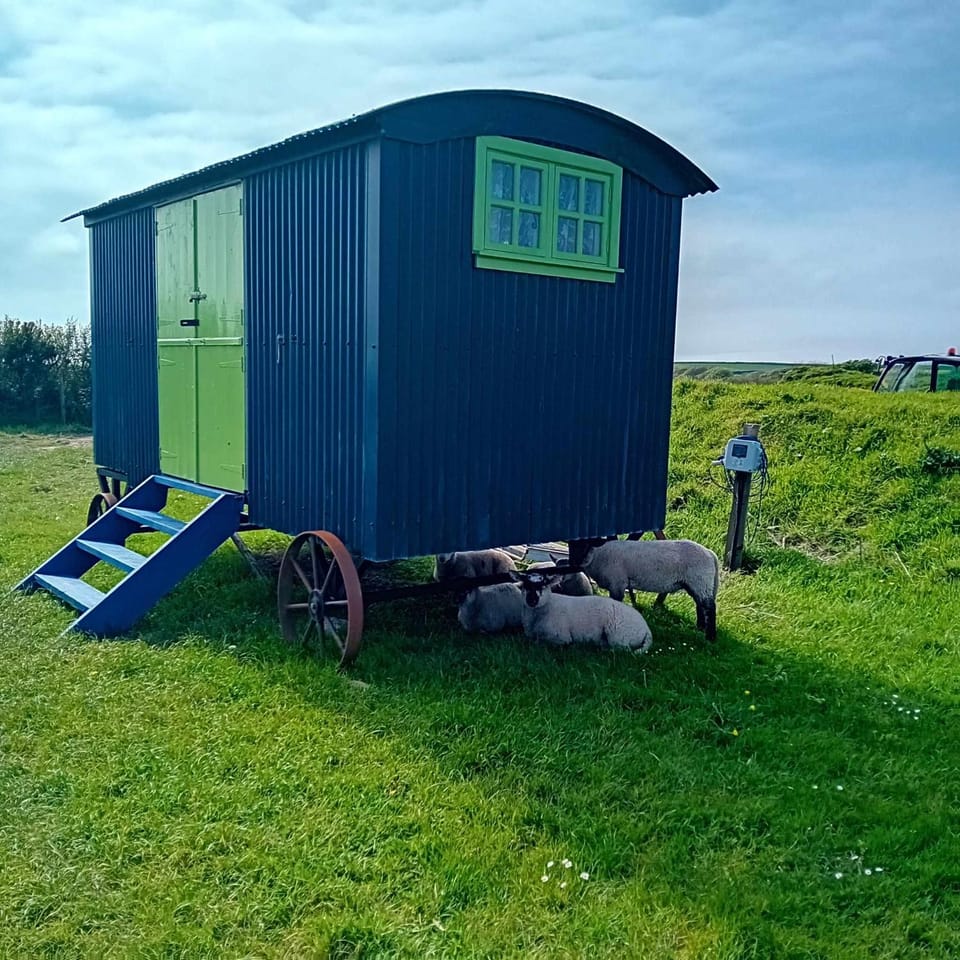 Coast Path Camping Campground/ 
RV Resort in Wales