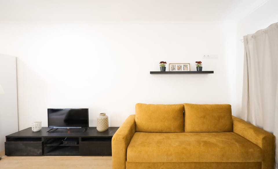 TV and multimedia, Seating area