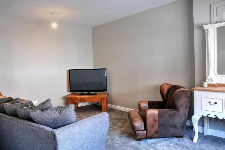 Queensgate Holiday Cottage Beverley with Parking House in Beverley