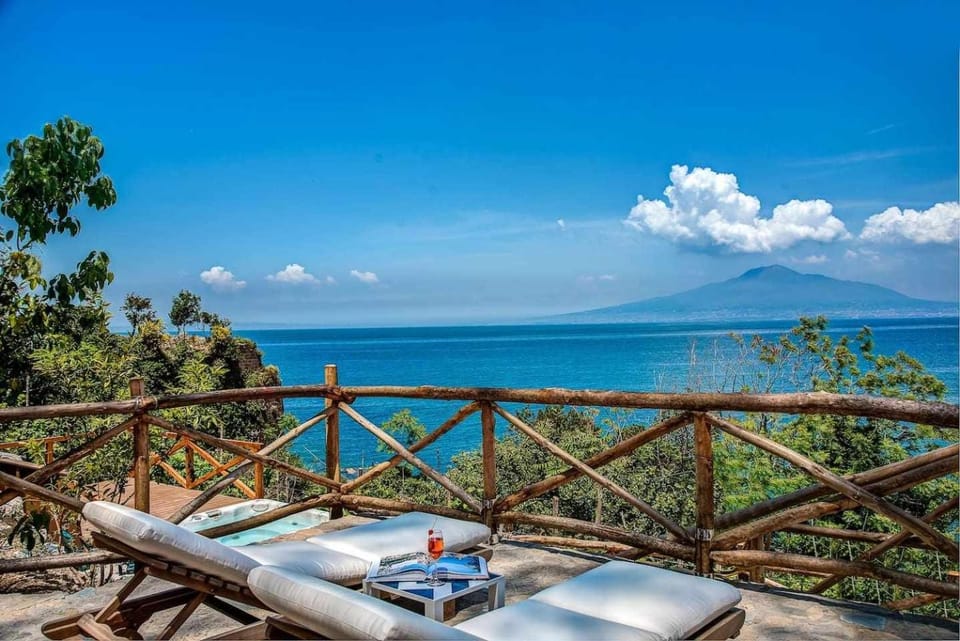 GOCCE VILLAS - Villa Degli Dei Maestrale Apartment in Campania
