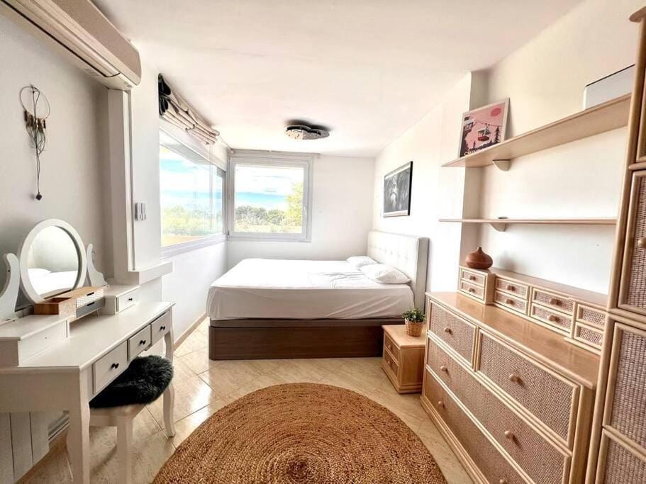 3-Apartamento de tres habitaciones Apartment in Alt Empordà