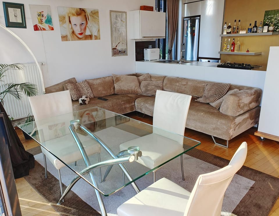 Living room, Seating area, Dining area