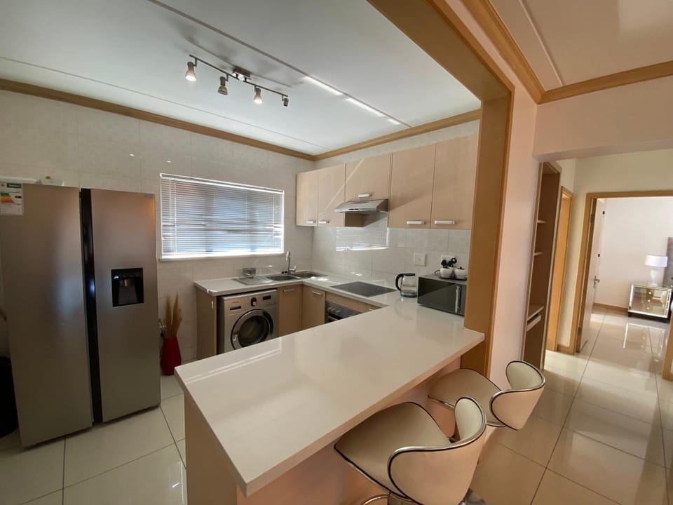 Siena Sun Apartment 6 with water reserve Apartment in Sandton