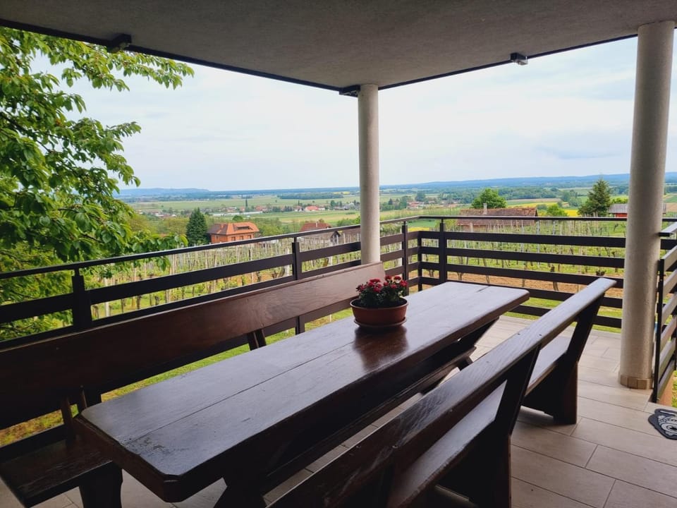 Balcony/Terrace, Dining area