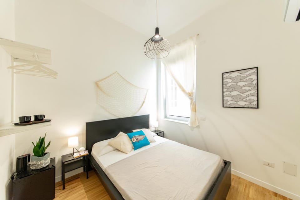 Bed, Photo of the whole room, Bedroom, hair dresser