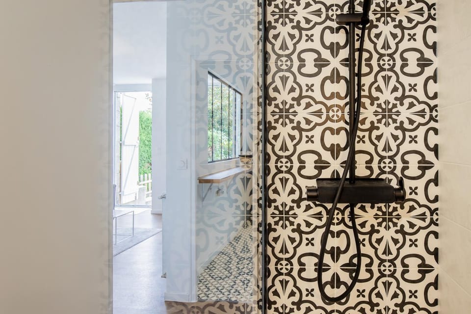 Shower, Bathroom