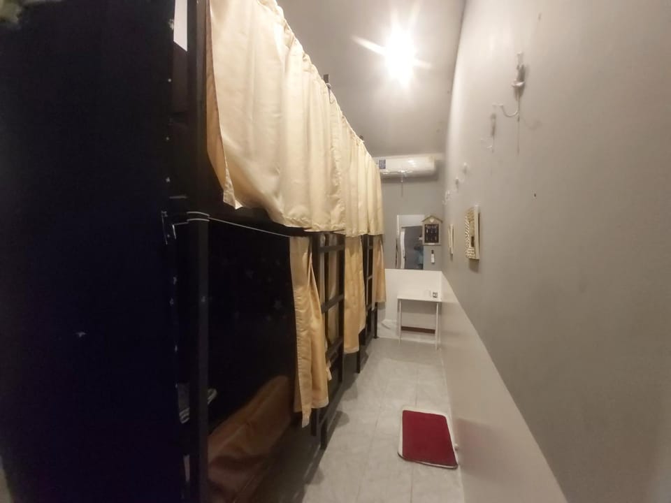 TALK TO THE MOON HOSTEL Hostel in Ban Tai