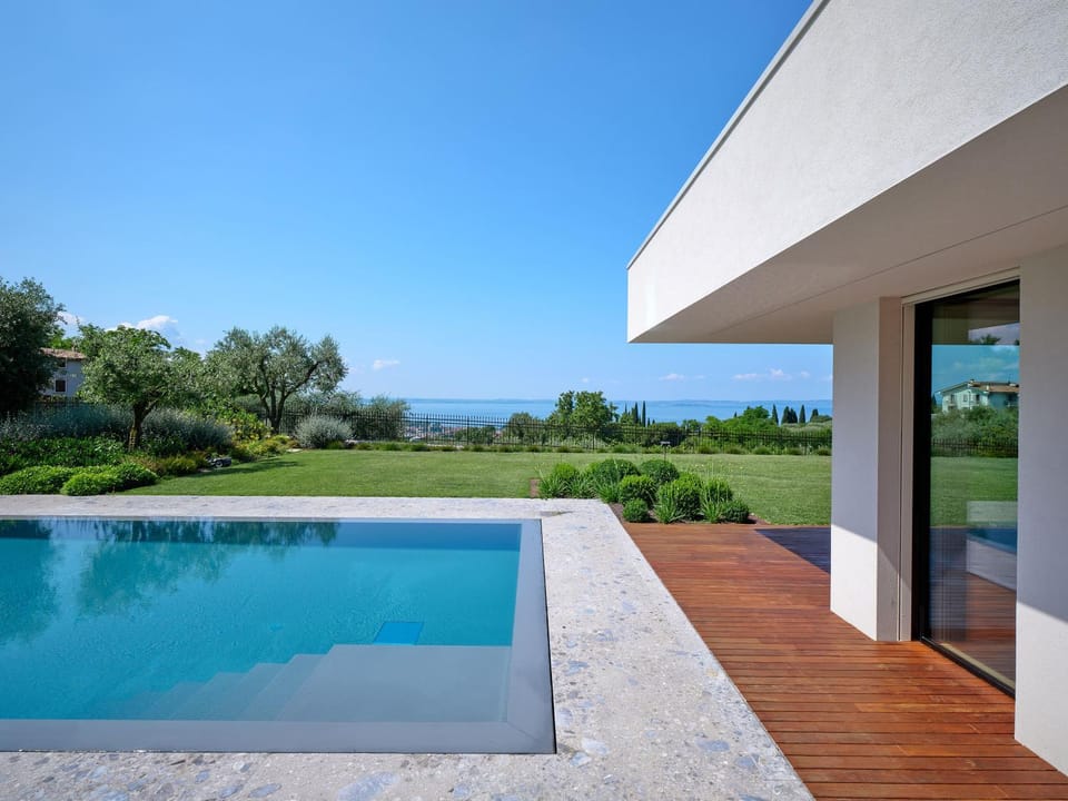 Lake view, Pool view