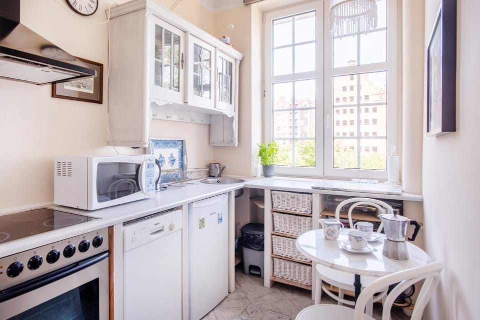Coffee/tea facilities, Kitchen or kitchenette, minibar, pet friendly, stove