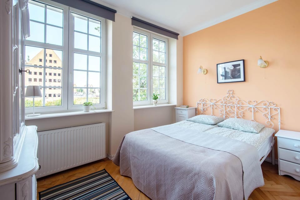 Bed, Bedroom, internet