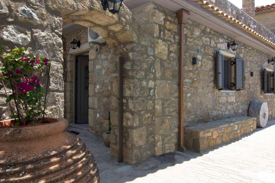 Riglia's Dream Catcher House in Messenia