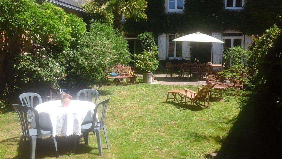 Garden view, Internal: Not applicable to any particular room