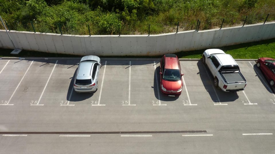 Day, Neighbourhood, Bird's eye view, Parking