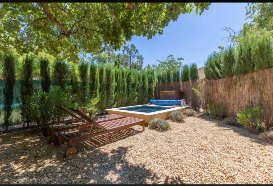 Garden, Garden, Swimming pool, Swimming pool