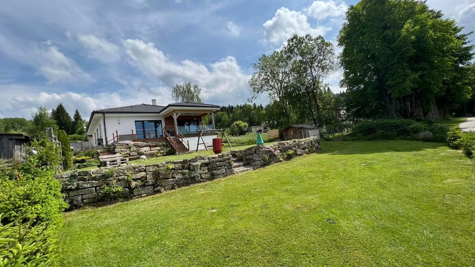Property building, Staff, Day, Natural landscape, Garden