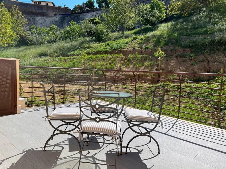 Garden, Balcony/Terrace