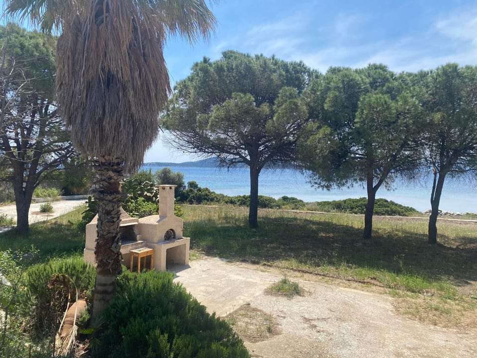 BBQ facilities, Garden, Beach, Sea view