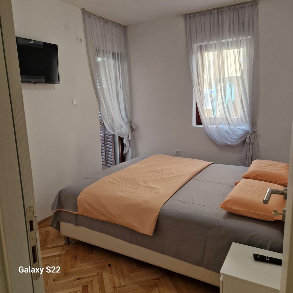 Apartment Anika Apartment in Budva