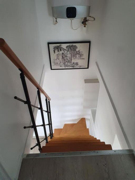 Beau duplex dans une résidence calme Apartment in Paris