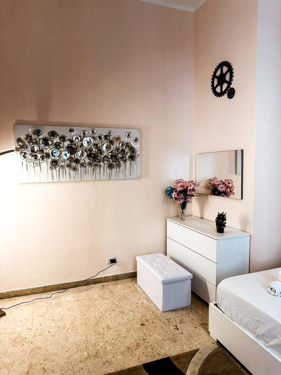 Photo of the whole room, wardrobe
