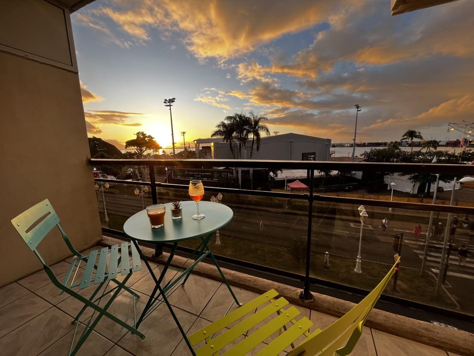 Patio, Natural landscape, View (from property/room), Balcony/Terrace, Dining area, Sunset