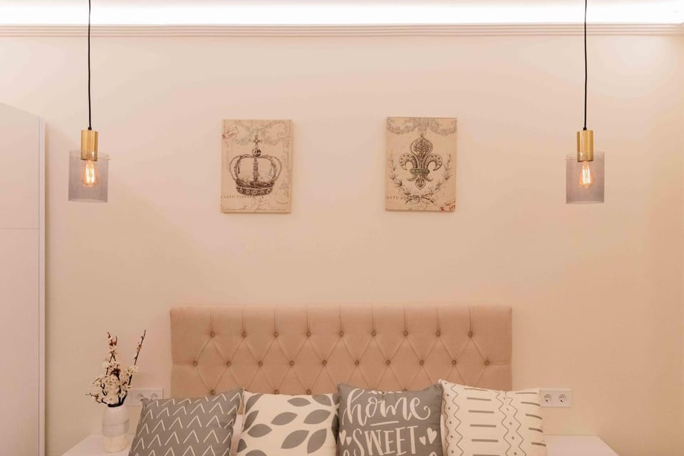 Bilbao Chic Barrena Old Town Apartment in Bilbao