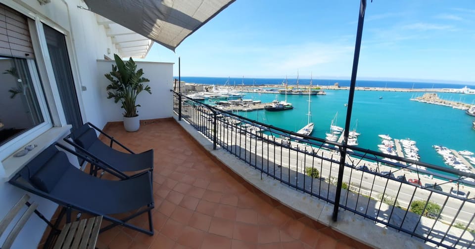 MARE FUORI APARTMENT Apartment in Civitavecchia