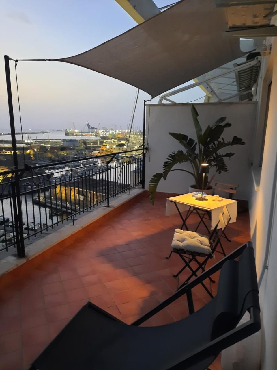 MARE FUORI APARTMENT Apartment in Civitavecchia