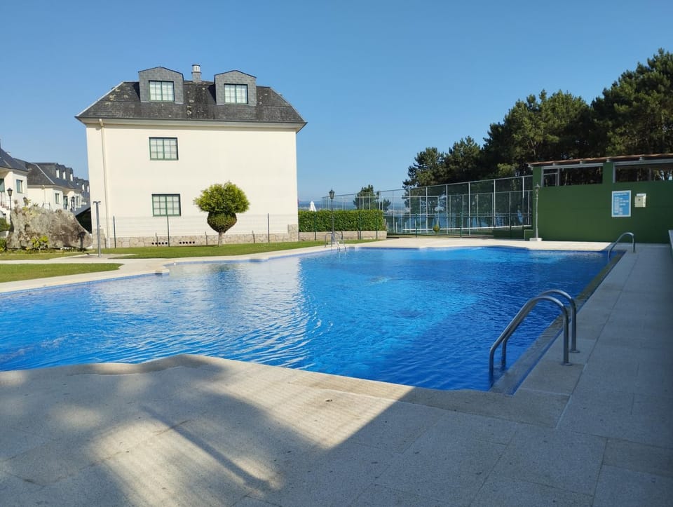 Tennis court, Pool view, Swimming pool, Swimming pool