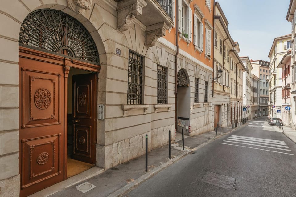 Property building, Day, Neighbourhood, City view, Street view, Location
