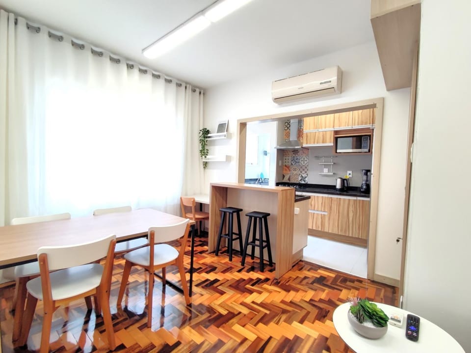 Kitchen or kitchenette, Dinner