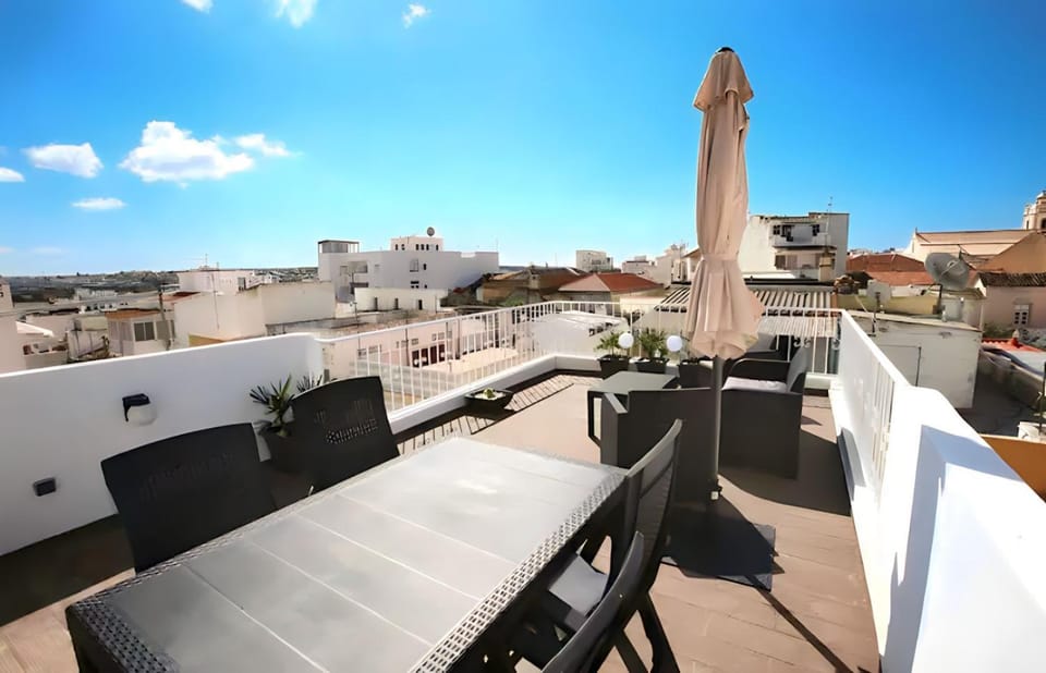 Isa SkyHouse Algarve House in Portimao
