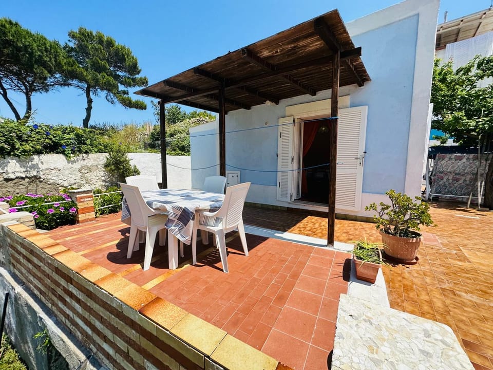 Property building, Balcony/Terrace