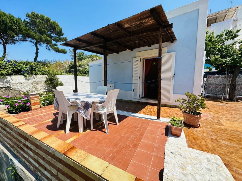 Property building, Balcony/Terrace