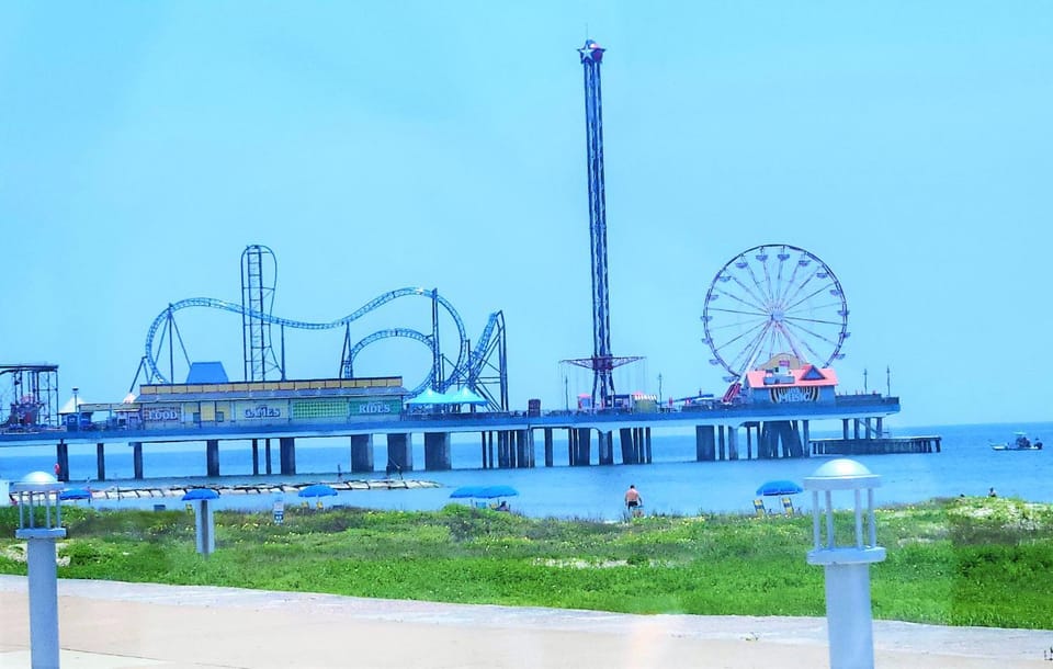 Nearby landmark, Aqua park