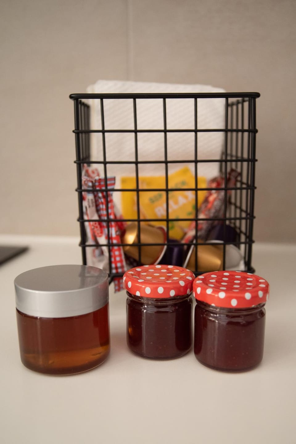 Kitchen or kitchenette, Food and drinks