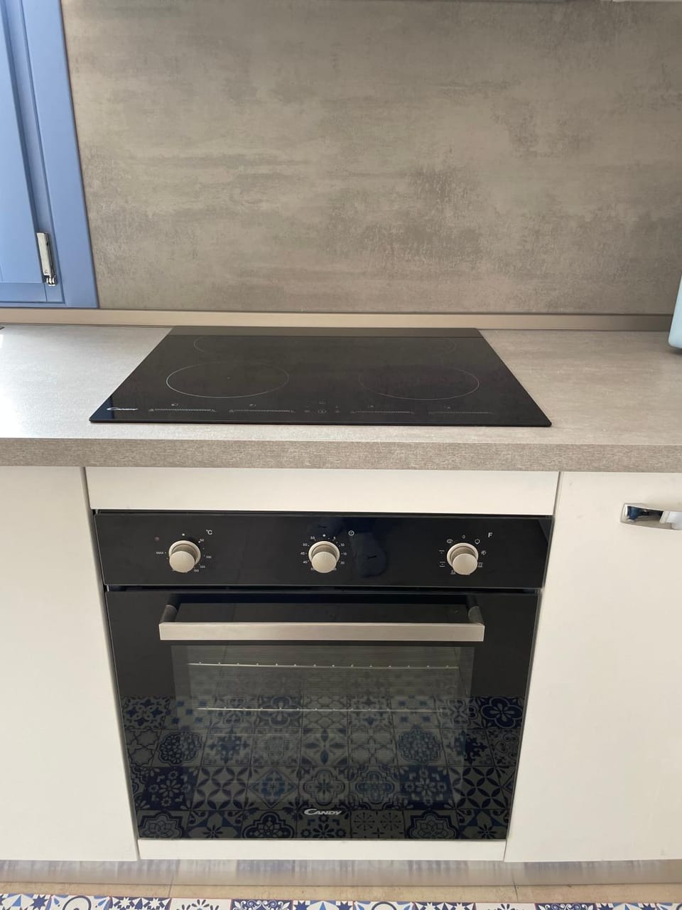 Kitchen or kitchenette, pet friendly