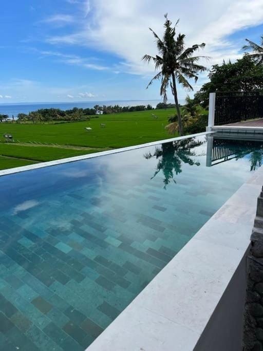 Ocean views, peaceful living House in Pekutatan