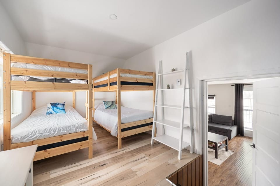 bunk bed