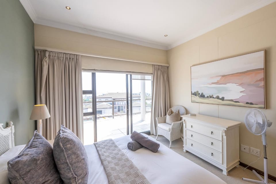 Waves Edge Apartment in Cape Town