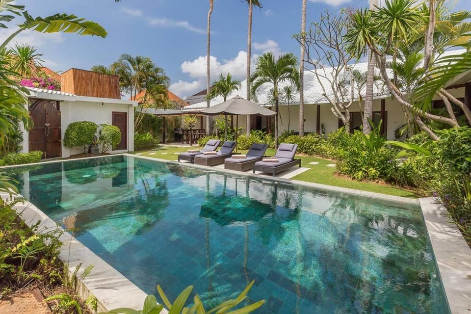 Villa Budha 1: 4bedrs 12m Pool, 700m2 garden with BBQ Villa in North Kuta