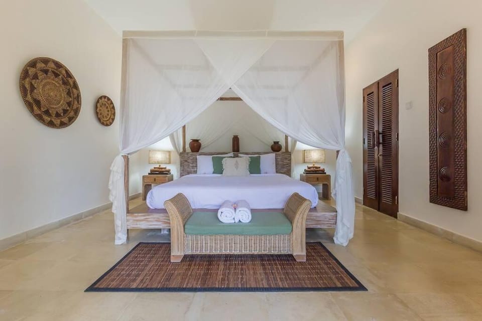 Villa Budha 1: 4bedrs 12m Pool, 700m2 garden with BBQ Villa in North Kuta