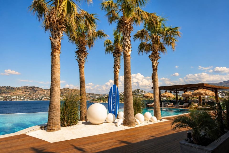 Natural landscape, Pool view, Swimming pool