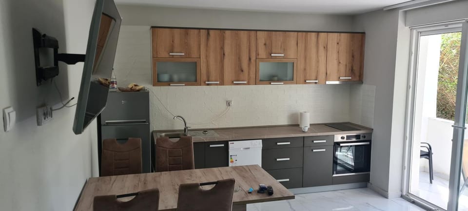 TV and multimedia, Kitchen or kitchenette, Dining area, dishwasher, pet friendly